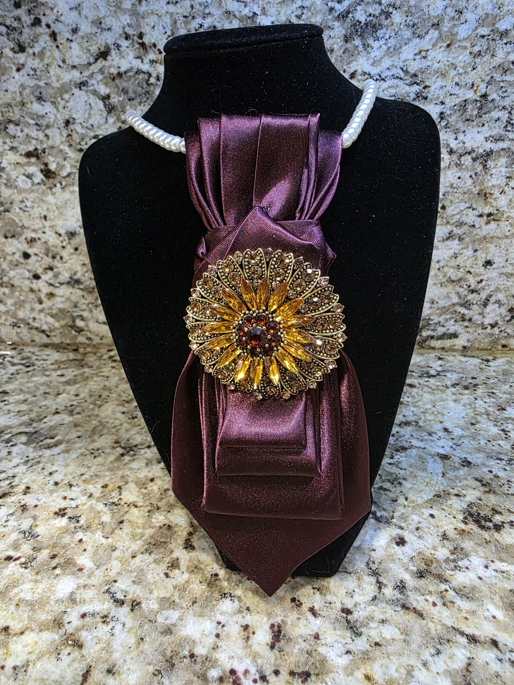 Tie Necklace | Burgundy